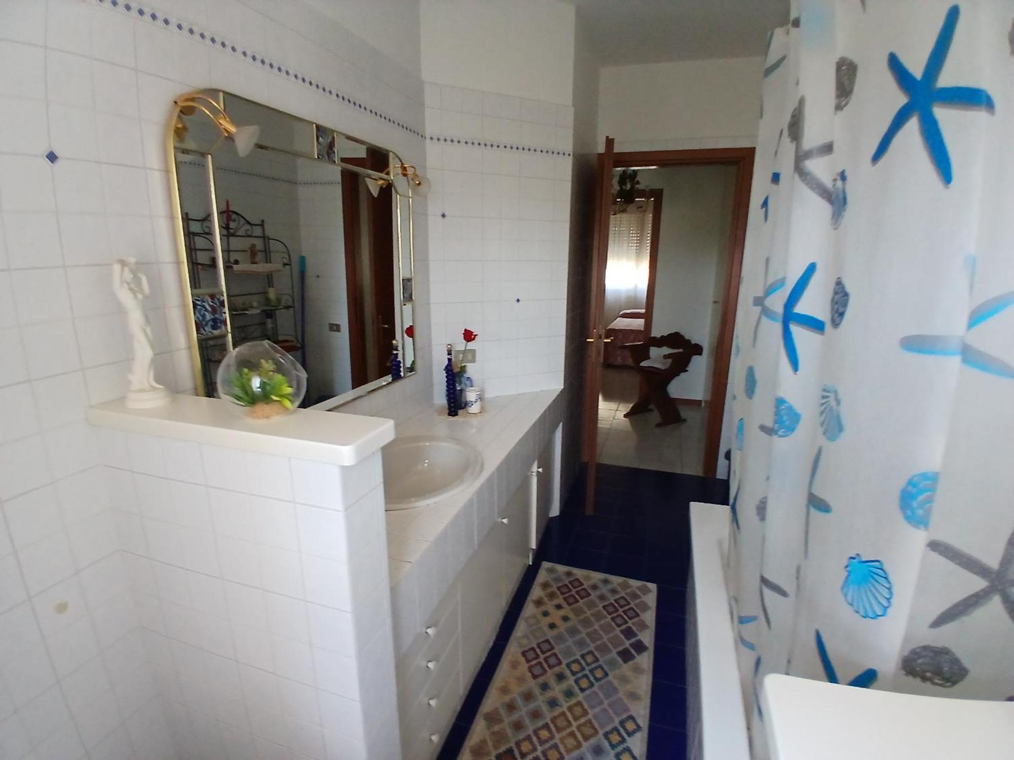 Il Melograno B&B With Private Bathrooms 아울라 외부 사진